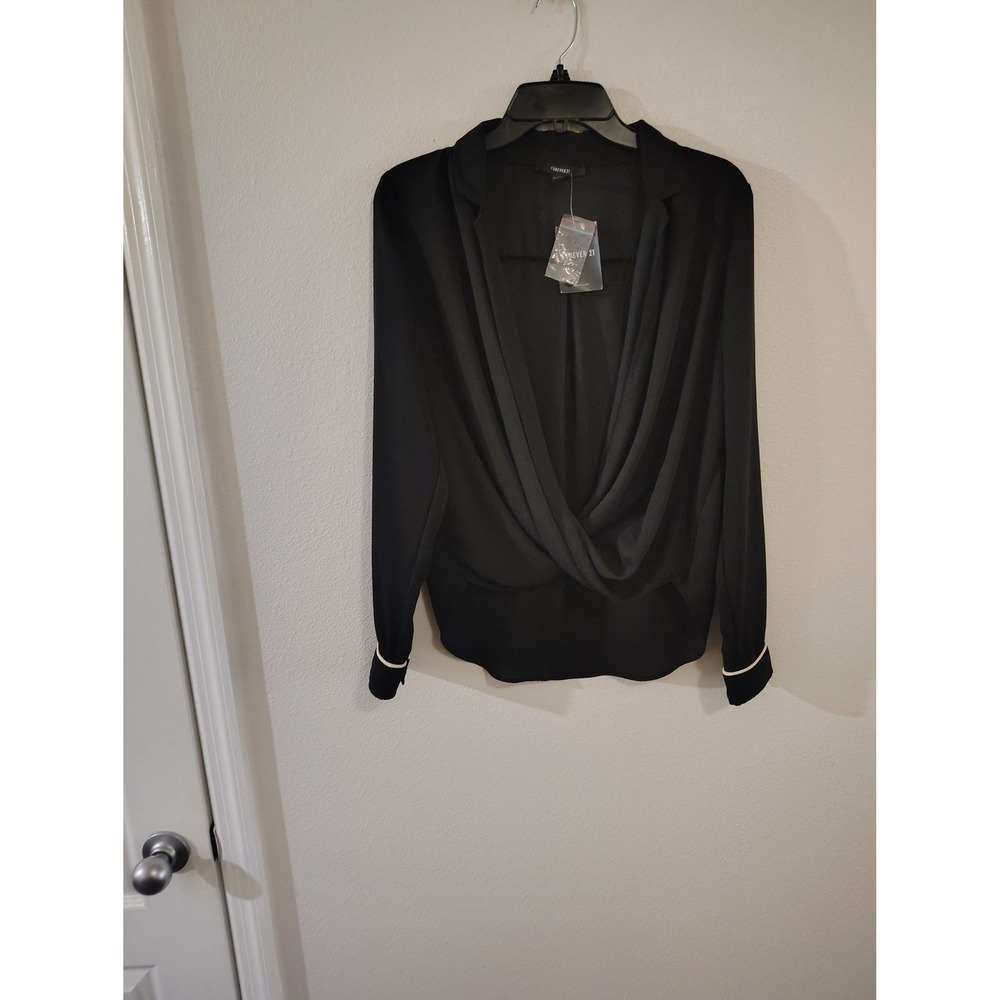 Forever 21 Womens Black Draped‎ Wrap Front Blouse Cream Trim Long Sleeve Size M